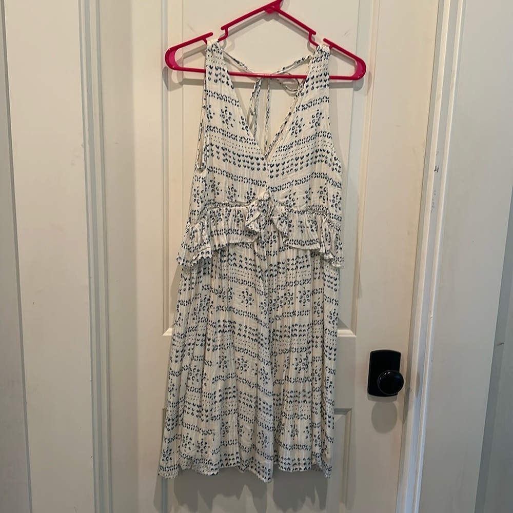Navy/cream dress